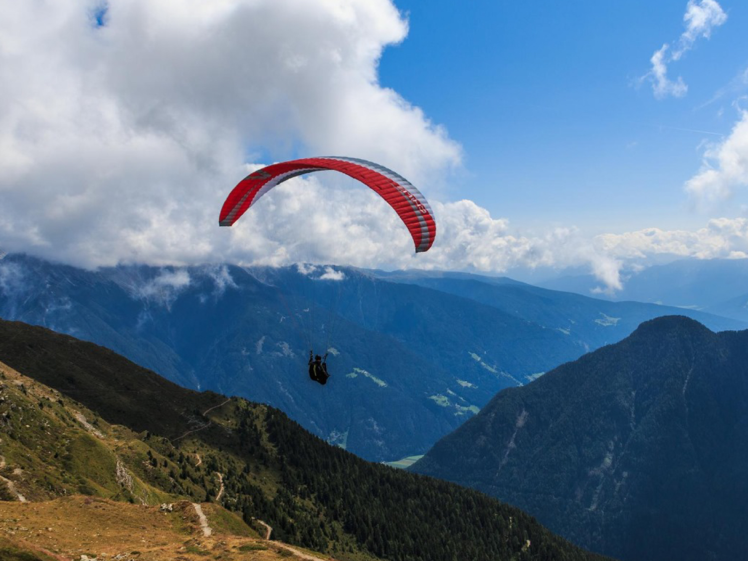 paragliding in mussoorie